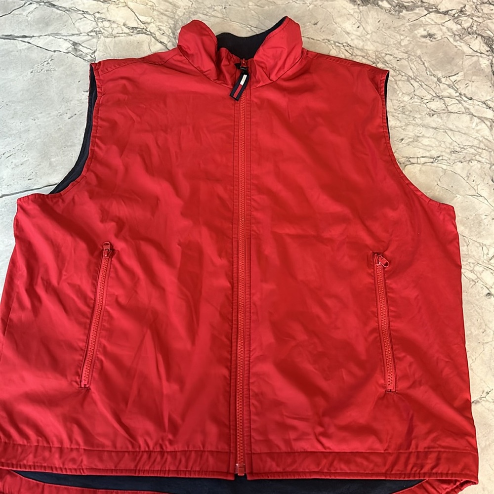 TOMMY HILFIGER GOLF RED VEST